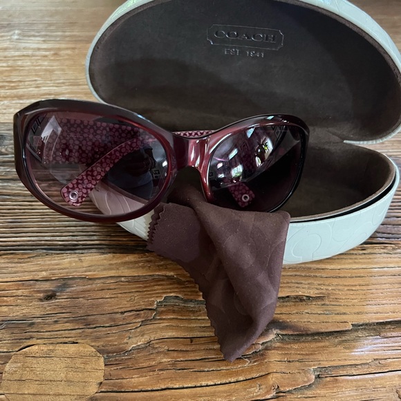 COACH SUNGLASSES BURGANDY “Susie” with pink accent - Picture 14 of 16